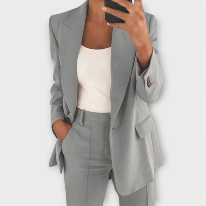 Elegantní dvoudílný outfit pro ženy