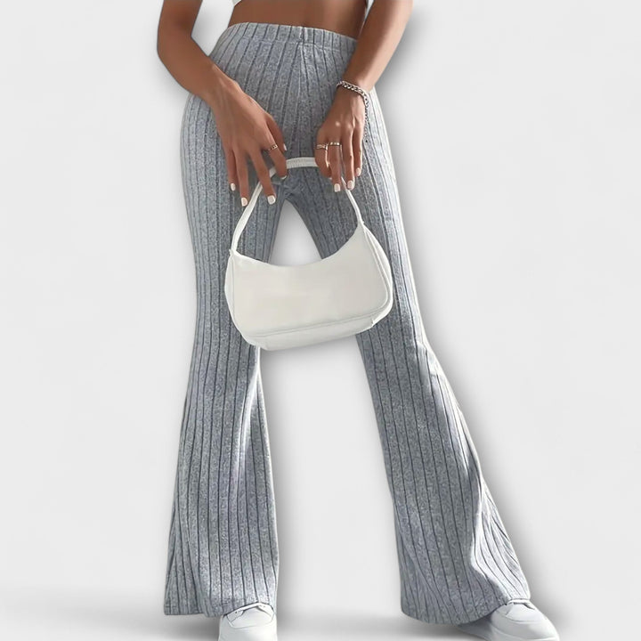 Jennifer – Elegantní flare kalhoty