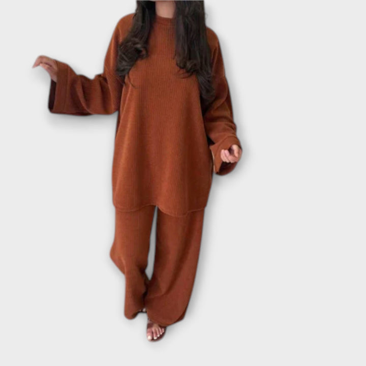 Ingrid - Souprava ve velikosti Oversize – žebrový styl