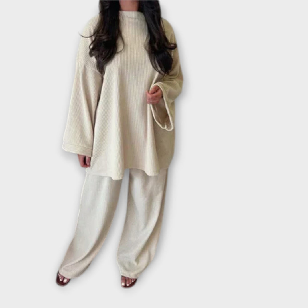 Ingrid - Souprava ve velikosti Oversize – žebrový styl